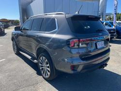 2023 Ford Everest Platinum