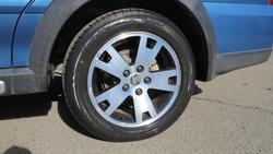 2005 Holden Adventra LX6 VZ Four Wheel Drive Impluse