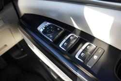2023 Kia Carnival S