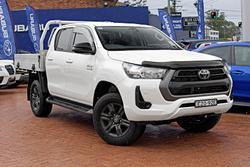 2023 Toyota Hilux SR