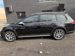2015 Volkswagen Golf Alltrack 132TSI 7 MY16 Four Wheel Drive Deep Black