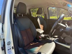 2020 Nissan Navara N-TREK