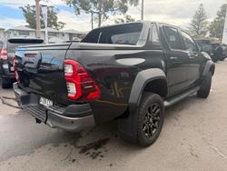 2022 Toyota Hilux Rogue