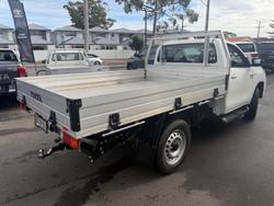 2023 Toyota Hilux SR