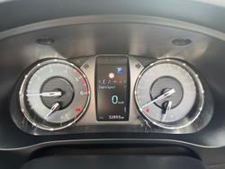2023 Toyota Hilux SR