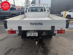 2023 Toyota Hilux SR