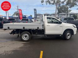 2023 Toyota Hilux SR