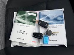 2023 Toyota Hilux SR