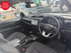 2023 Toyota Hilux SR