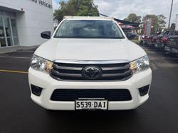 2023 Toyota Hilux SR