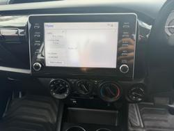 2023 Toyota Hilux SR