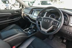 2017 Toyota Kluger Grande