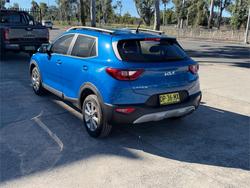 2024 KIA STONIC S