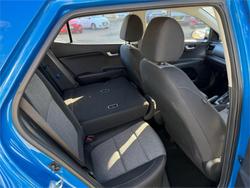 2024 KIA STONIC S