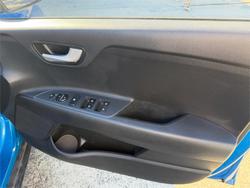 2024 KIA STONIC S