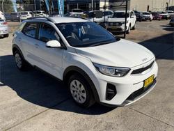 2022 KIA STONIC S