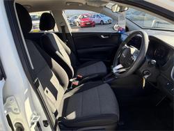 2022 KIA STONIC S