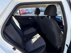 2022 KIA STONIC S