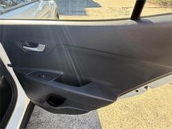 2022 KIA STONIC S