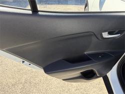 2022 KIA STONIC S