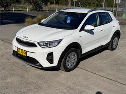 2022 KIA STONIC S