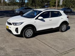 2022 KIA STONIC S