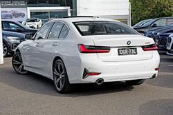 2022 BMW 3 Series 330i M Sport