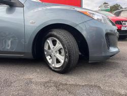 2011 Mazda 3 Neo