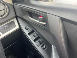 2011 Mazda 3 Neo