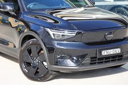 2024 Volvo EX40 Black Edition