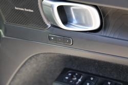 2024 Volvo EX40 Black Edition