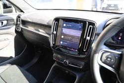 2024 Volvo EX40 Black Edition