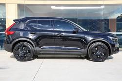 2024 Volvo EX40 Black Edition