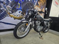 2014 Yamaha SR400 Grey