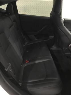 2022 Tesla Model Y Rear-Wheel Drive