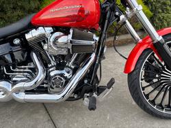 2017 HARLEY-DAVIDSON FXSB SOFTAIL BREAKOUT Orange