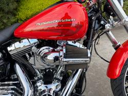 2017 HARLEY-DAVIDSON FXSB SOFTAIL BREAKOUT Orange