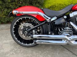 2017 HARLEY-DAVIDSON FXSB SOFTAIL BREAKOUT Orange
