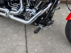 2017 HARLEY-DAVIDSON FXSB SOFTAIL BREAKOUT Orange