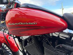2017 HARLEY-DAVIDSON FXSB SOFTAIL BREAKOUT Orange