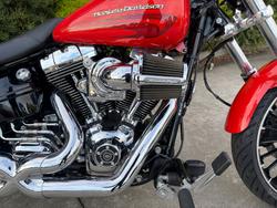 2017 HARLEY-DAVIDSON FXSB SOFTAIL BREAKOUT Orange