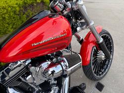 2017 HARLEY-DAVIDSON FXSB SOFTAIL BREAKOUT Orange