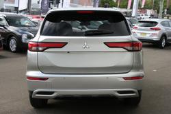 2024 Mitsubishi Outlander LS
