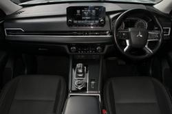 2024 Mitsubishi Outlander LS