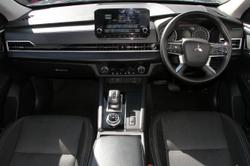 2024 Mitsubishi Outlander LS