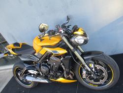 2025 Triumph STREET TRIPLE RS Yellow