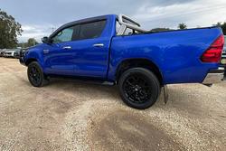 2017 Toyota Hilux SR5
