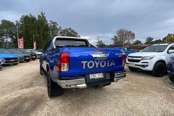 2017 Toyota Hilux SR5