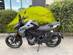 2025 CFMOTO 300 NK ABS Black