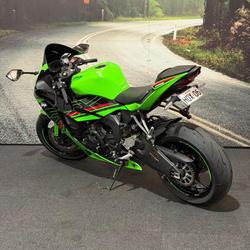 2024 Kawasaki NINJA ZX-6R (636) KRT EDITION Green